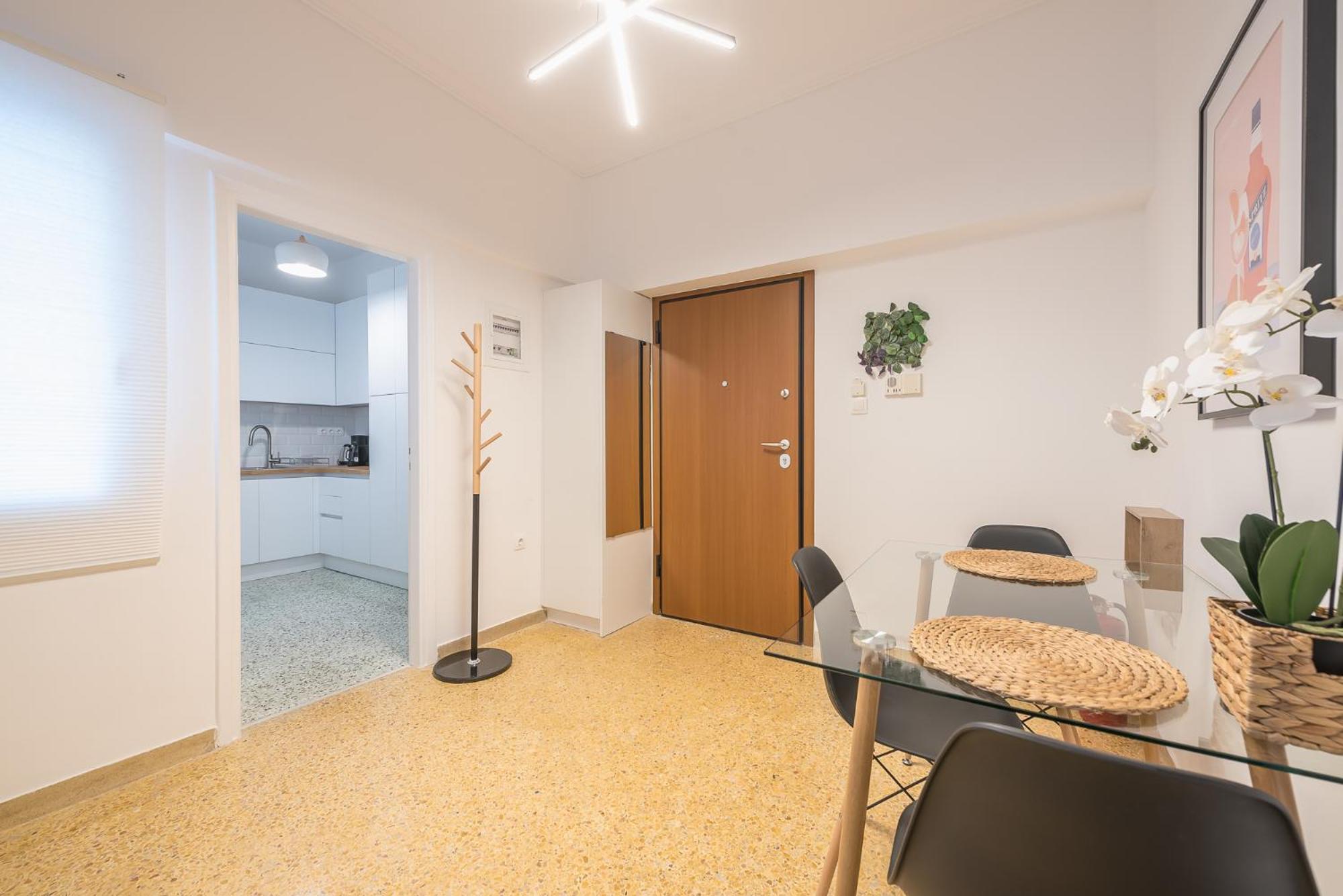 Apartment The Business By Cloudkeys Athens