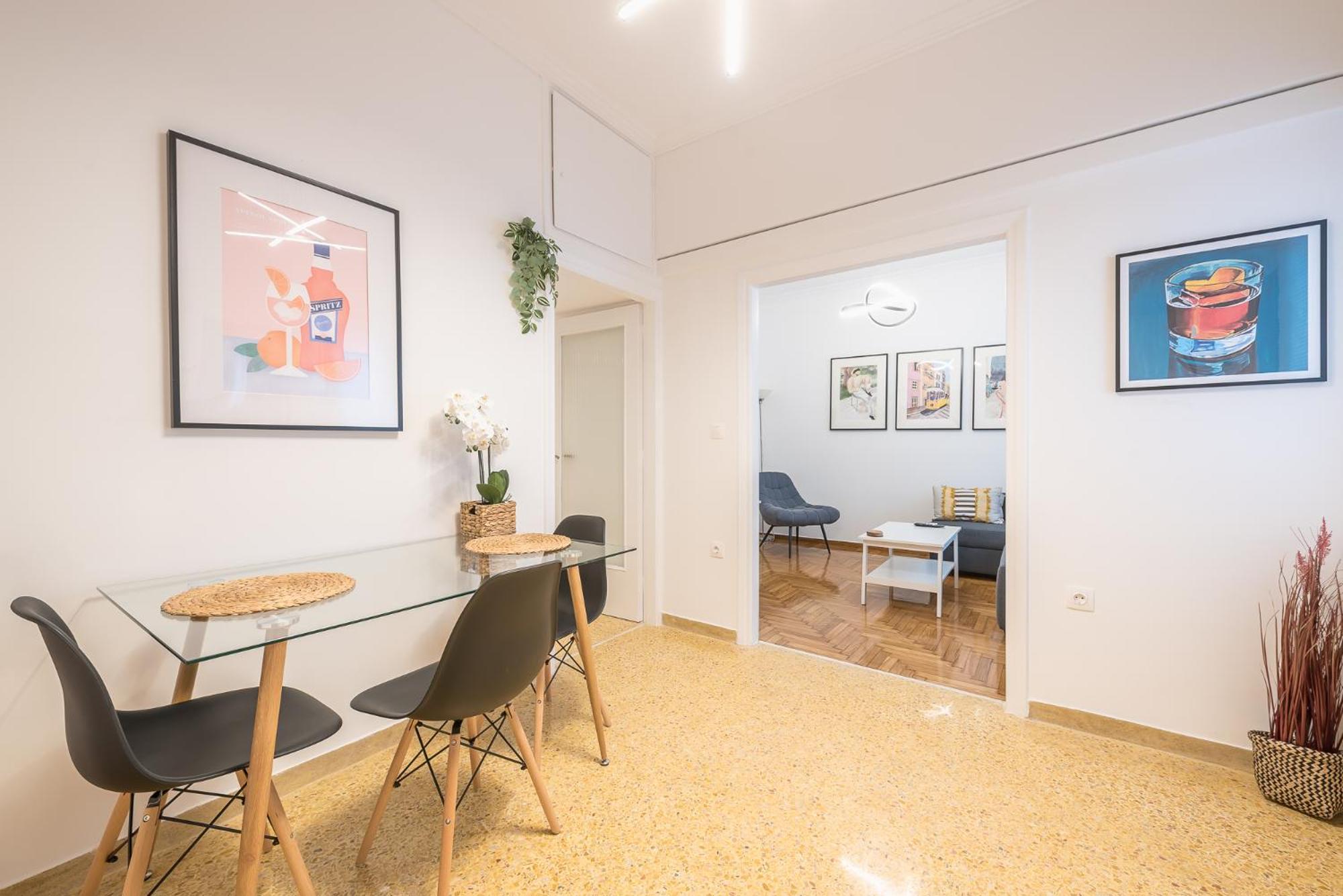 Apartment The Business By Cloudkeys