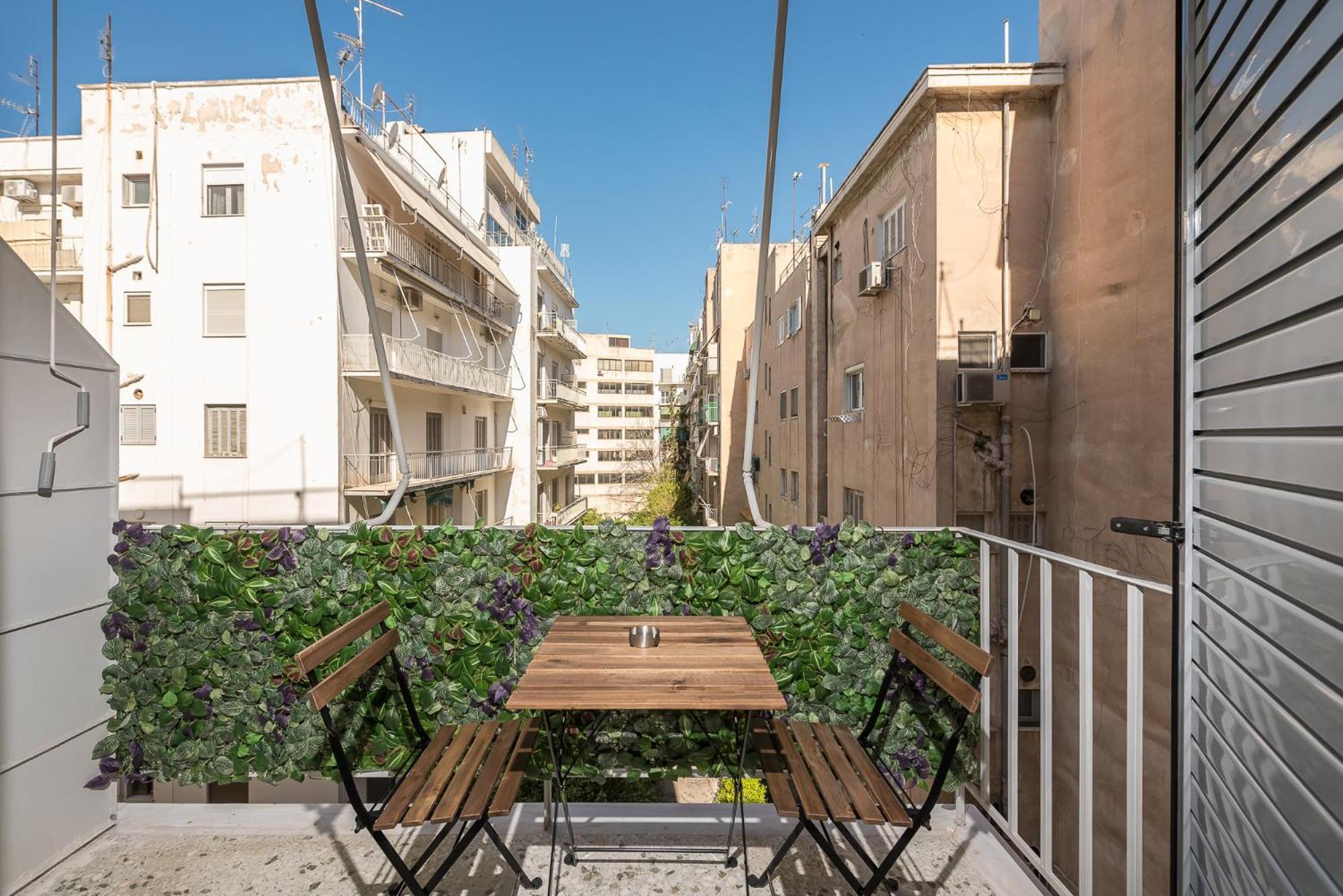 Apartment The Business By Cloudkeys Athens